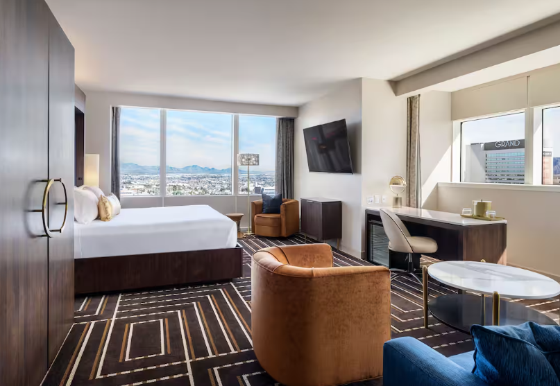 </who>Weeknight rates start at $169 at the luxurious Circa Resort & Casino as part of the 'At Par' deal.