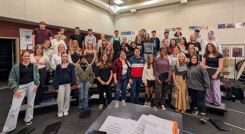 Kelowna school choir to perform ‘I Want to Know What Love Is’ on stage with Foreigner