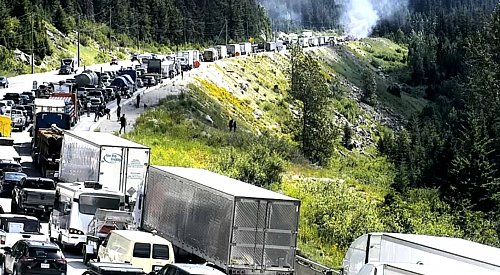 UPDATE: Traffic flowing normally as Coquihalla vehicle fire cleared