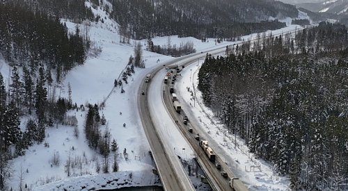 UPDATE: Traffic moving again on the Coquihalla after jackknifed semi cleared